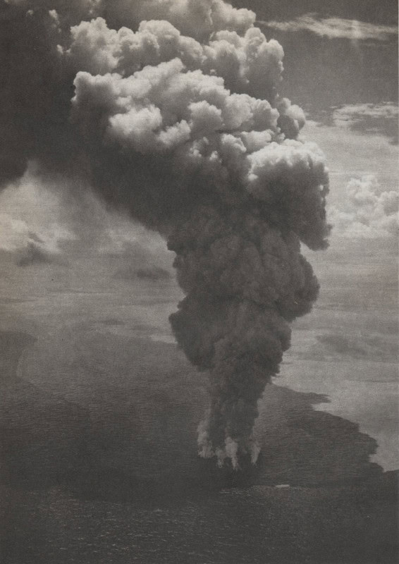 Tall grey eruption column rising from the open sea at Myojin-sho on 17 September 1952, photographed from a ship a week before Kaiyo Maru No. 5 was lost