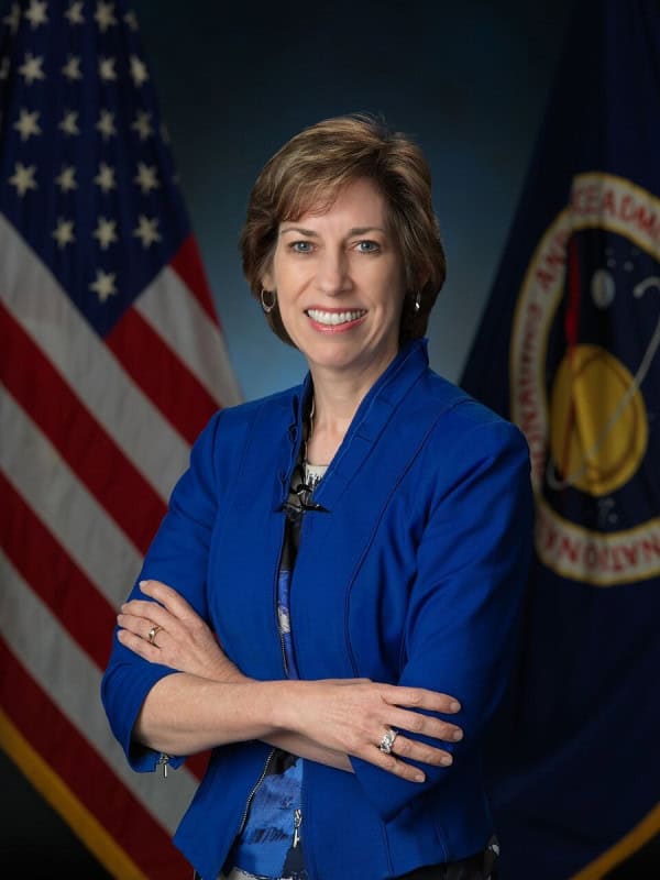 Ellen Ochoa, NASA astronaut and co-inventor of optical inspection systems, official portrait